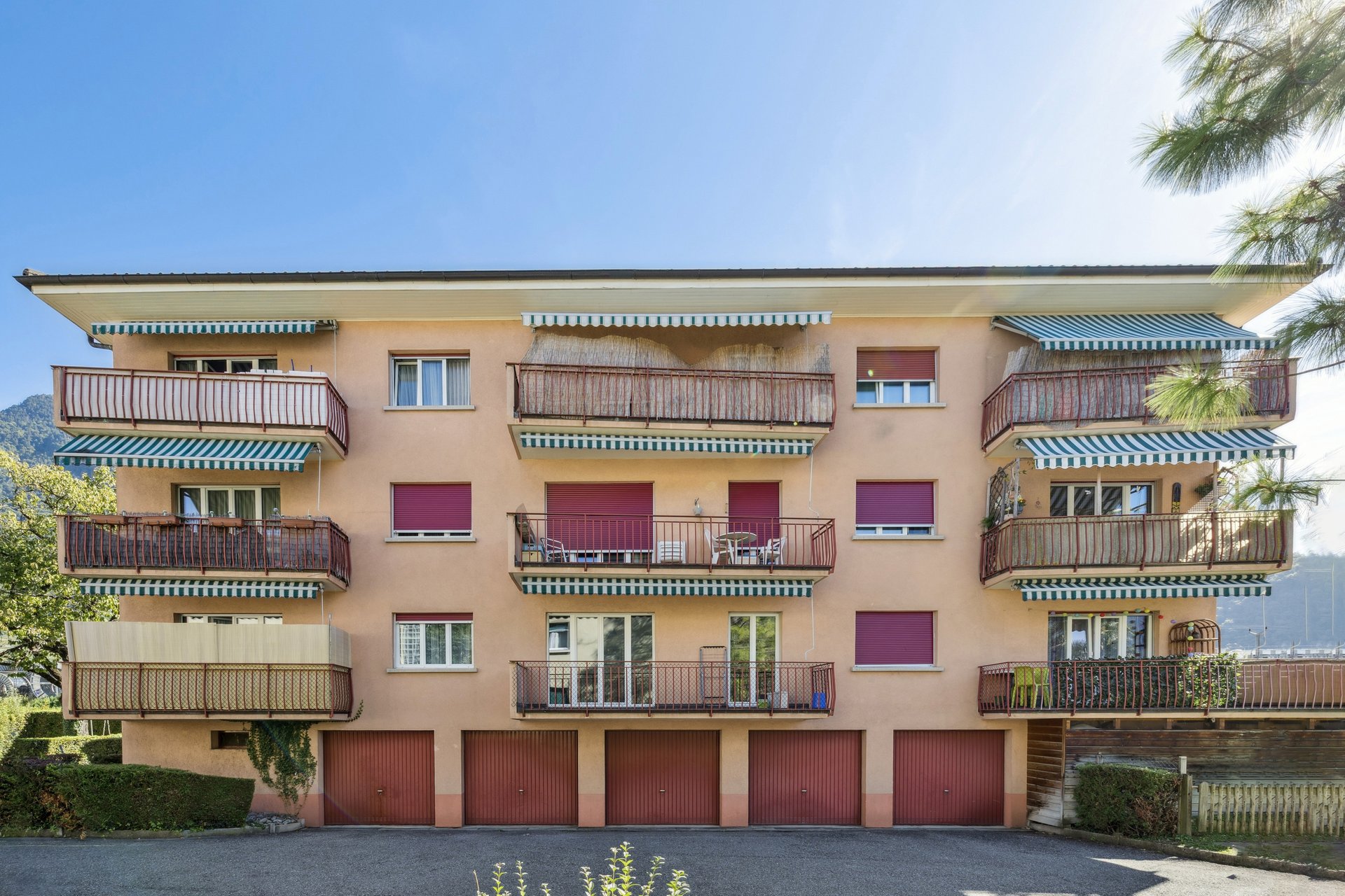 backbone 571176 A 025 WEB